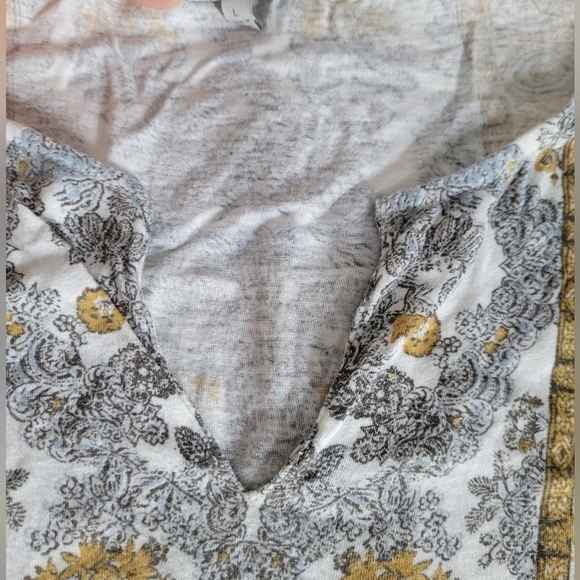 Lucky Brand Floral Paisley Multipattern Tie Front V Split Neckline Shirt - Picture 5 of 8